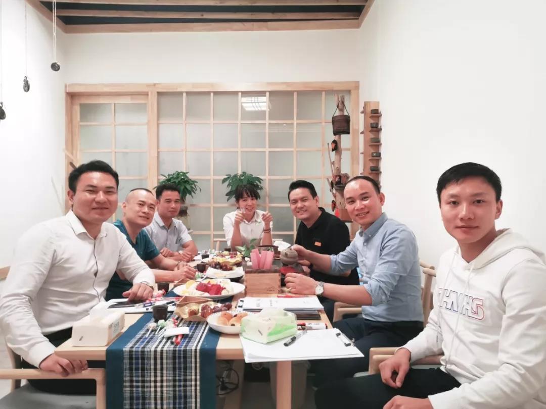 工程、材料中心管理層“裸心會(huì)”丨茶短情長，一場來自心靈的對話！